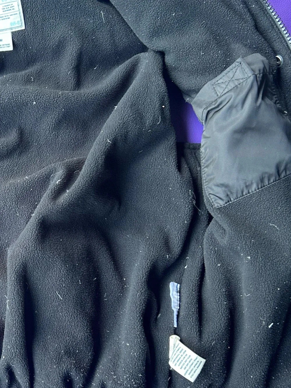 Old Navy Kids Black Puffer Vest with Black Zipper Pockets Size M